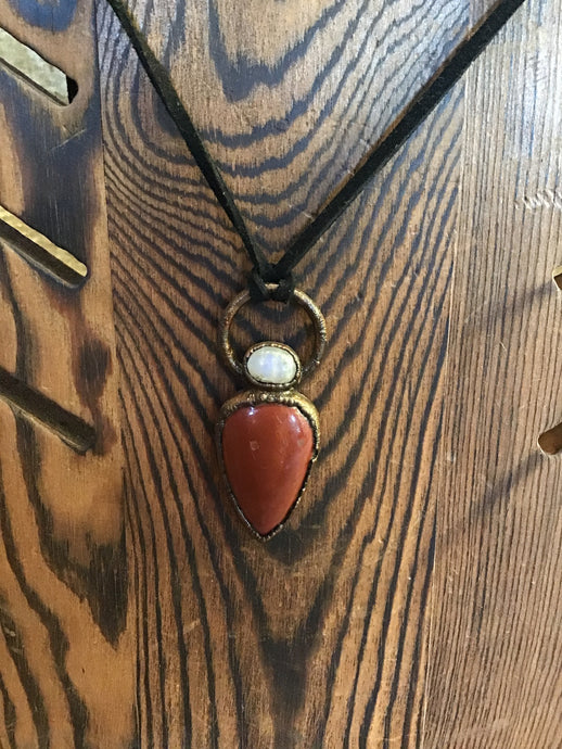 Hannah: Agate Arrowhead Necklace