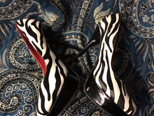 Load image into Gallery viewer, Zebra Platform Heels