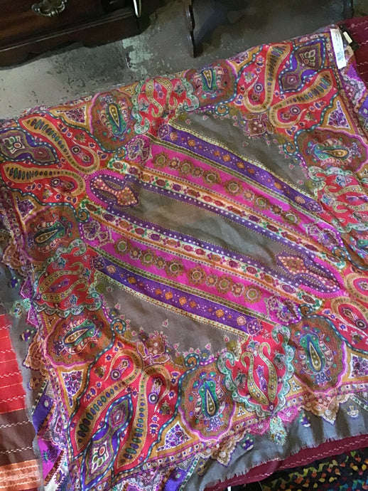 Grey/Purple Paisley Print Scarf
