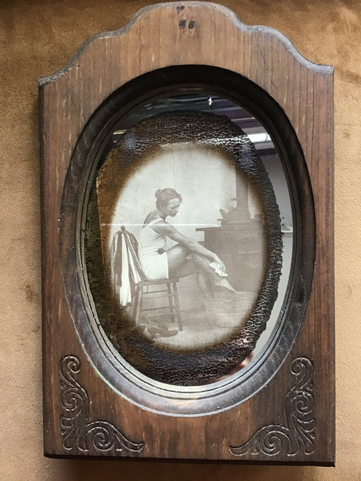 Antique Mirror ‘Lady Bathing’ (Framed)