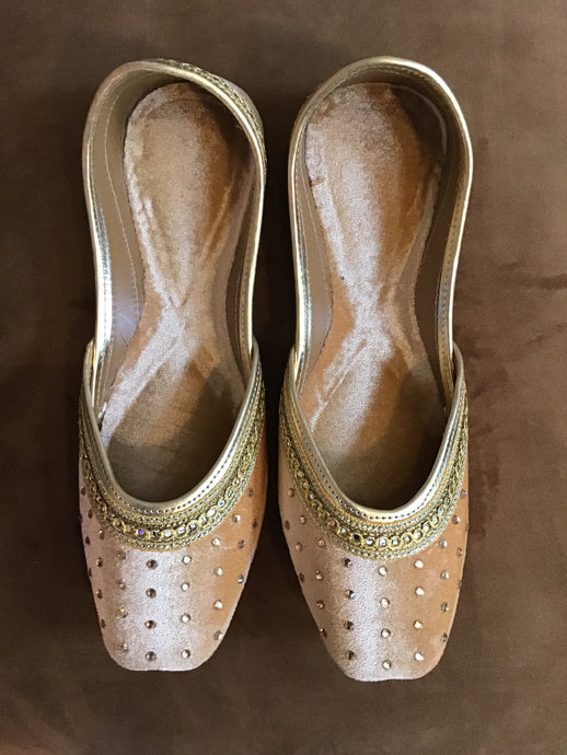 Punjabi Jutti Slipper (Gold Velvet)