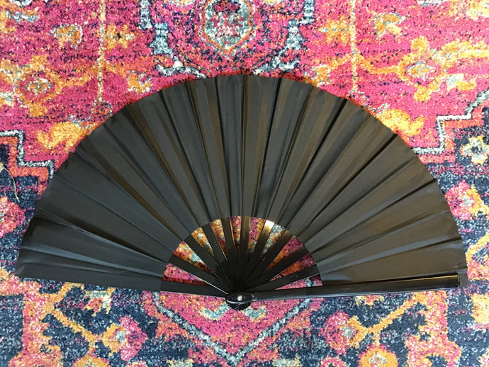 Large Performance Fan w/ Pouch (black)